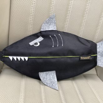 Ledvinka a penál Žralok 3D